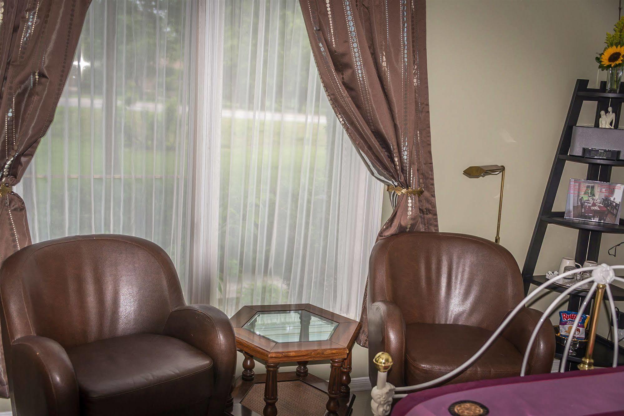 La Villa Rivermeadガティノー エクステリア 写真